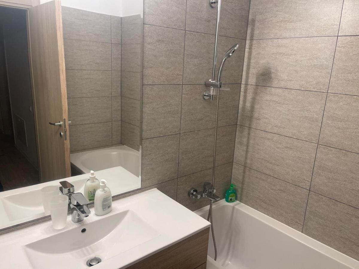 Greenfield Baneasa Apartment In Boekarest Buitenkant foto