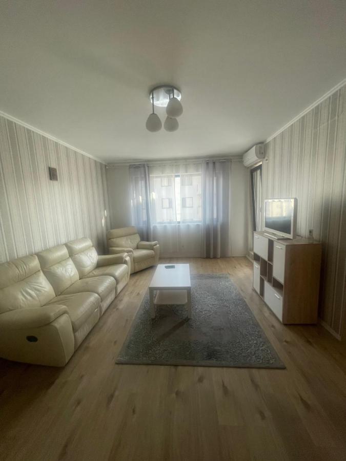 Greenfield Baneasa Apartment In Boekarest Buitenkant foto